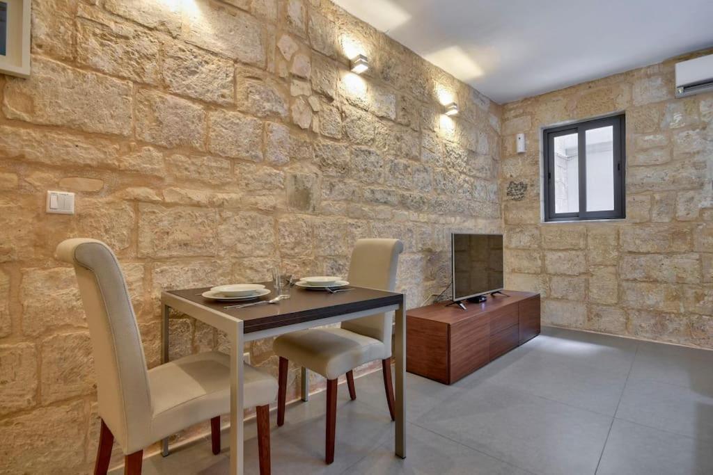 Apartamento Orangery 101 - Duplex Studio La Valeta Exterior foto